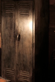 petite armoire de rangement industrielle